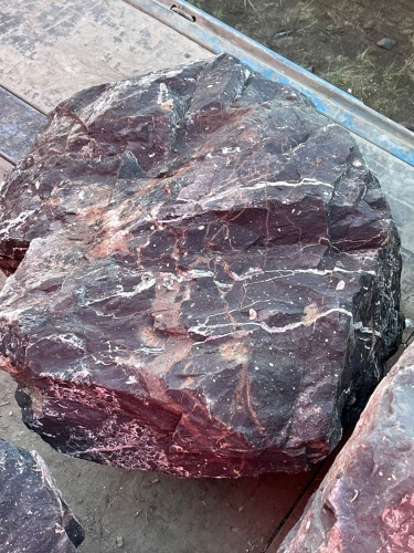 Камни для ландшафтного дизайна красно-фиолетовые 10-60 килограмм купить в Краснозаводске