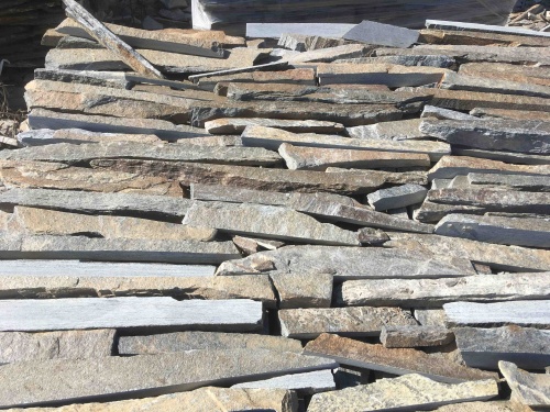 Горбушка златолит мультиколор для облицовки купить в Краснозаводске