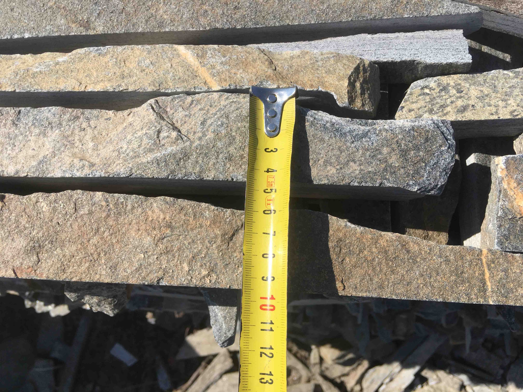 Горбушка златолит мультиколор для облицовки купить в Краснозаводске