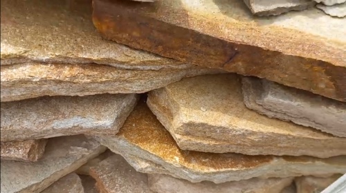 Плитняк златолит жёлтый золотистый для отмостки купить в Краснозаводске