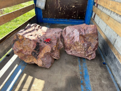 Ландшафтные глыбы красно-фиолетовые 200-1000 килограмм купить в Краснозаводске
