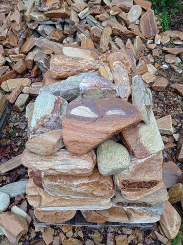 Златолит жёлтый, жёлто-зелёный глыбки и валуны для ланшафтного дизайна купить в Краснозаводске