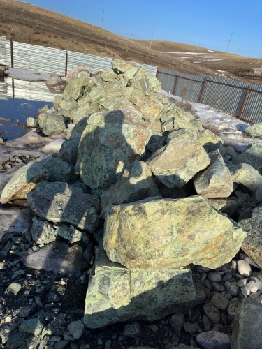 Камни для ландшафтного дизайна зелёные 10-60 килограмм купить в Краснозаводске