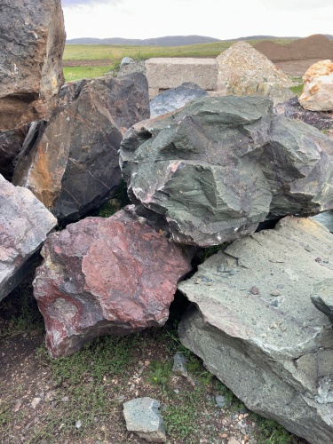 Камни для ландшафтного дизайна зелёные 10-60 килограмм купить в Краснозаводске