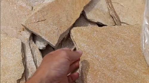 Плитняк златолит жёлтый золотистый для отмостки купить в Краснозаводске