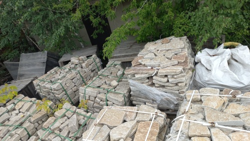 Гранитный плитняк галтованный для парковки купить в Краснозаводске