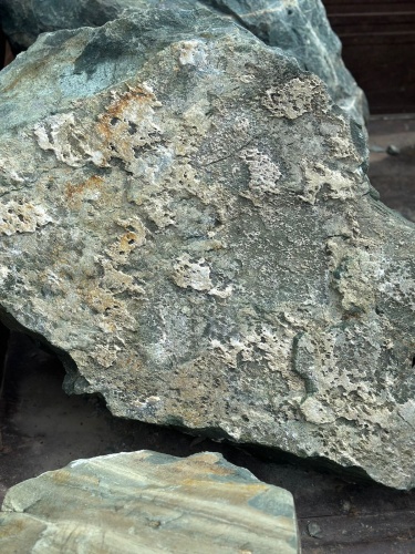 Ландшафтные глыбы зелёные 200-500 килограмм купить в Краснозаводске