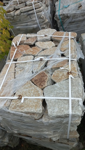 Плитняк галтованный гранитный для ландшафтного дизайна купить в Краснозаводске