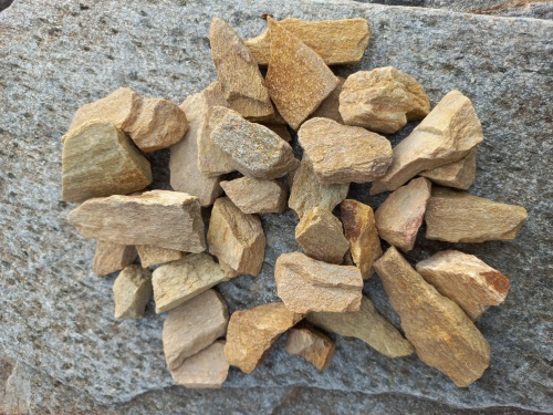 Златолит жёлтый декоративная каменная крошка купить в Краснозаводске